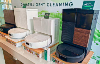 Nuovi iRobot Roomba: più piccoli, ma studiati per pulire meglio Le stazioni di svuotamento e ricarica AutoWash permettono di dimenticarsi del robot per settimane