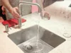 Quooker: il rubinetto da cui esce acqua bollente istantanea Quooker è un rubinetto che fornisce acqua bollente istantaneamente.