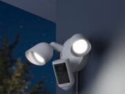 Ring porta il video Retinal 2K su tutta la gamma di videocamere per esterni Nuove videocamere Ring Spotlight Cam e Floodlight Cam con tecnologia video Retinal 2K