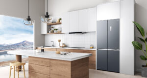 TCL Free Built-in a IFA 2026: il frigorifero da incasso che richiede solo 1 cm ai lati Frigorifero TCL Free Built-in integrato a filo nei mobili della cucina