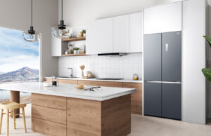 TCL Free Built-in a IFA 2026: il frigorifero da incasso che richiede solo 1 cm ai lati Frigorifero TCL Free Built-in integrato a filo nei mobili della cucina