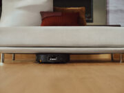 Roborock lancia in Italia Saros 20 Flow Complete, che passa sotto i mobili alti 9 centimetri Roborock Saros 20 Flow Complete