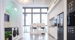 Samsung a IFA 2026: design Flat anche sulle lavatrici più accessibili Le più recenti innovazioni di Samsung sono esposte a Samsung Connect, presso Humboldt Carré a Berlino, dal 2 al 6 settembre.